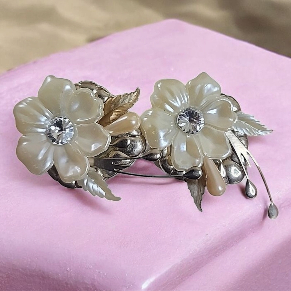 Womens Handmade Pearl Vintage Large 80s Clip On Earrings